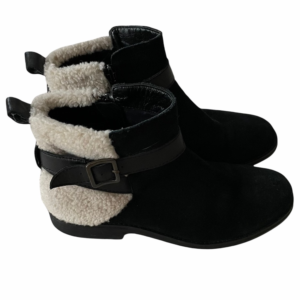 Kelsi Dagger Black Suede Leather & Shearling Ankle Boots w/Buckle Trim Size 7.5